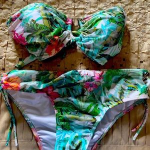 Tropical bikini